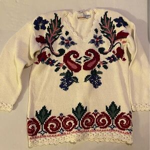Elegant Floral Knit Sweater - Cream, Red, Green, Blue Carolina Colours holly L